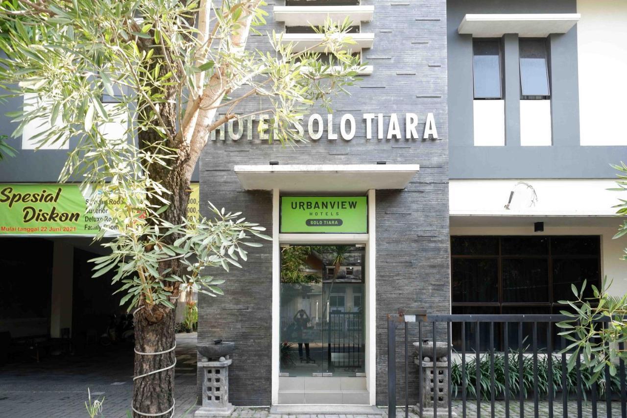 Urbanview Hotel Solo Tiara Экстерьер фото