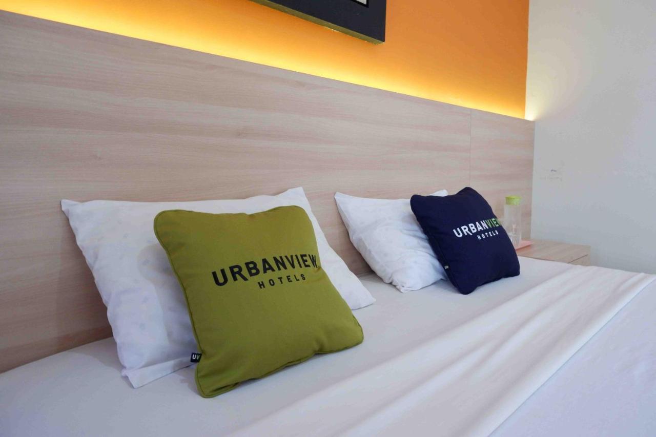 Urbanview Hotel Solo Tiara Экстерьер фото